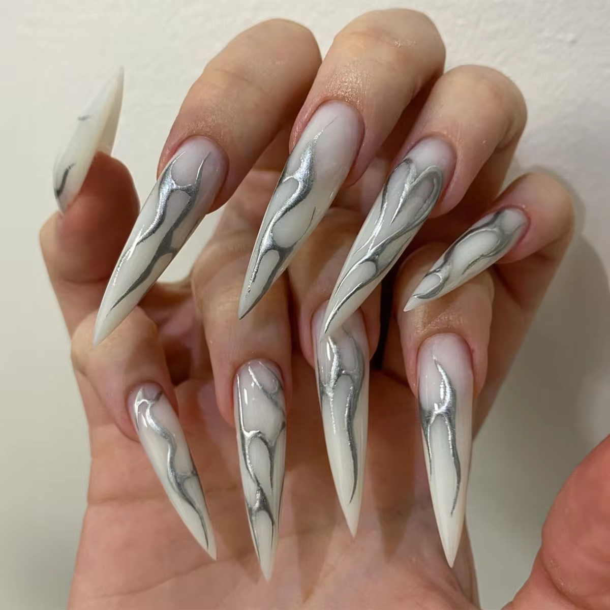 Stiletto False Nails Silver